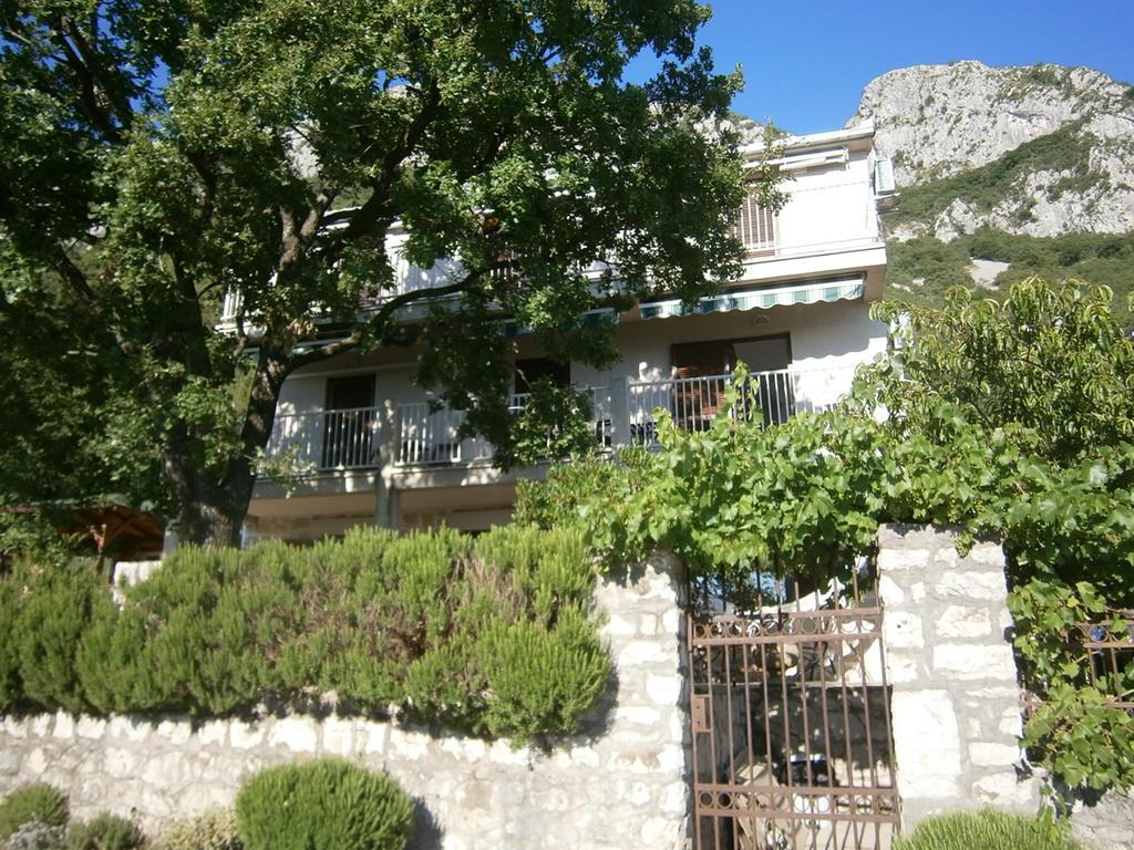 Studios Peric Sveti Stefan Εξωτερικό φωτογραφία