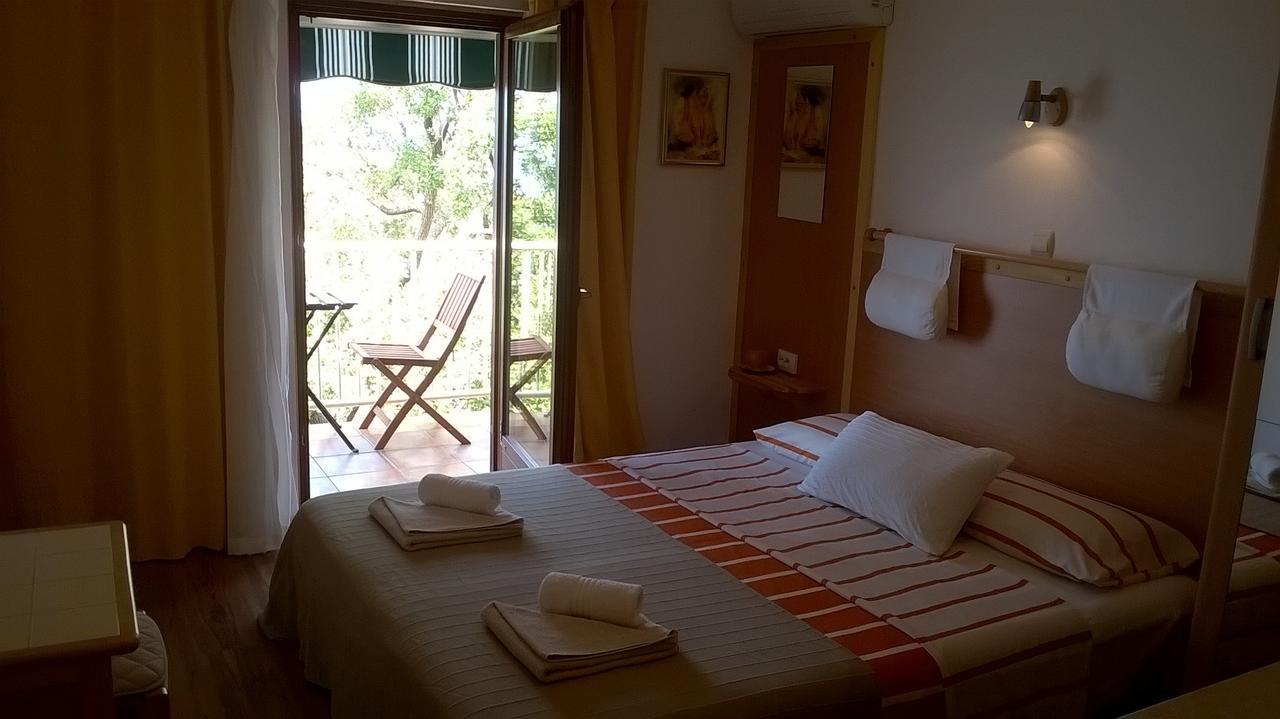 Studios Peric Sveti Stefan Εξωτερικό φωτογραφία